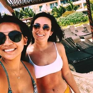 Meet your Posher, Paulina